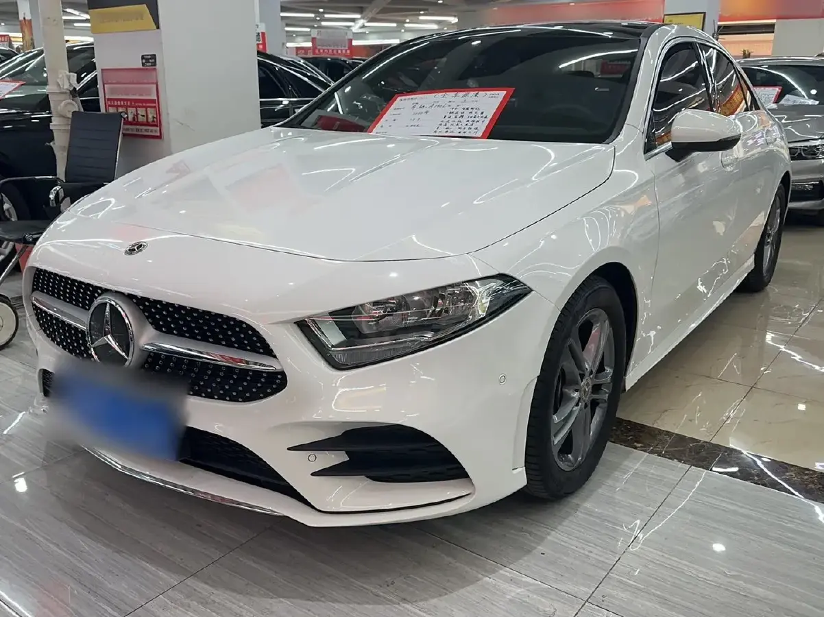 2020 Mercedes-Benz A Class 1.3T 136HP L4 7DCT