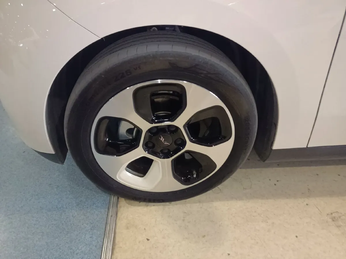 2023 JAC EV YiWei 3 BEV 51.5KWH,autocango,china used car exporter,china ev exporter,chinese used car exporter,chinese used ev exporter