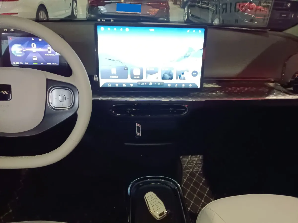 2023 JAC EV YiWei 3 BEV 51.5KWH,autocango,china used car exporter,china ev exporter,chinese used car exporter,chinese used ev exporter