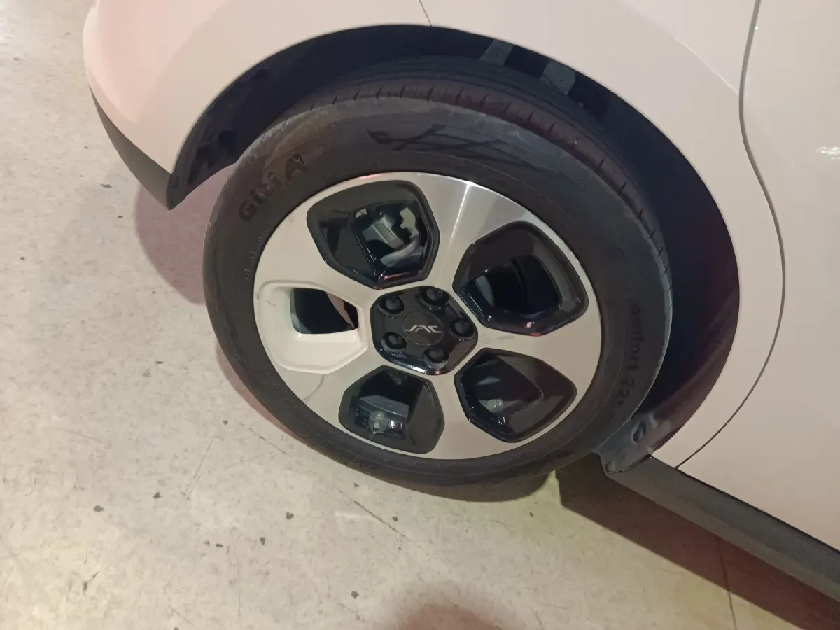 2023 JAC EV YiWei 3 BEV 51.5KWH,autocango,china used car exporter,china ev exporter,chinese used car exporter,chinese used ev exporter