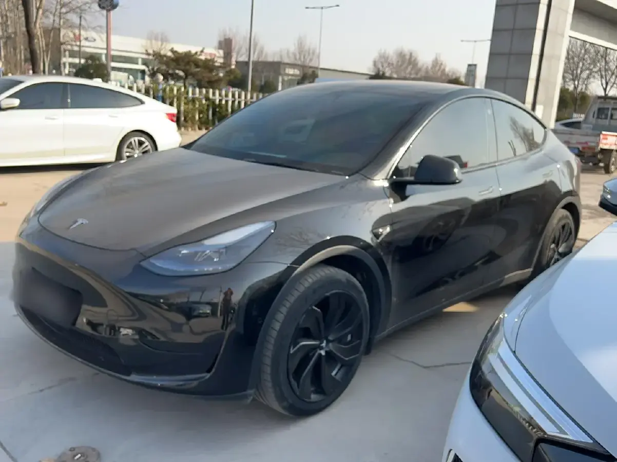 2022 Tesla Model Y BEV 60KWH