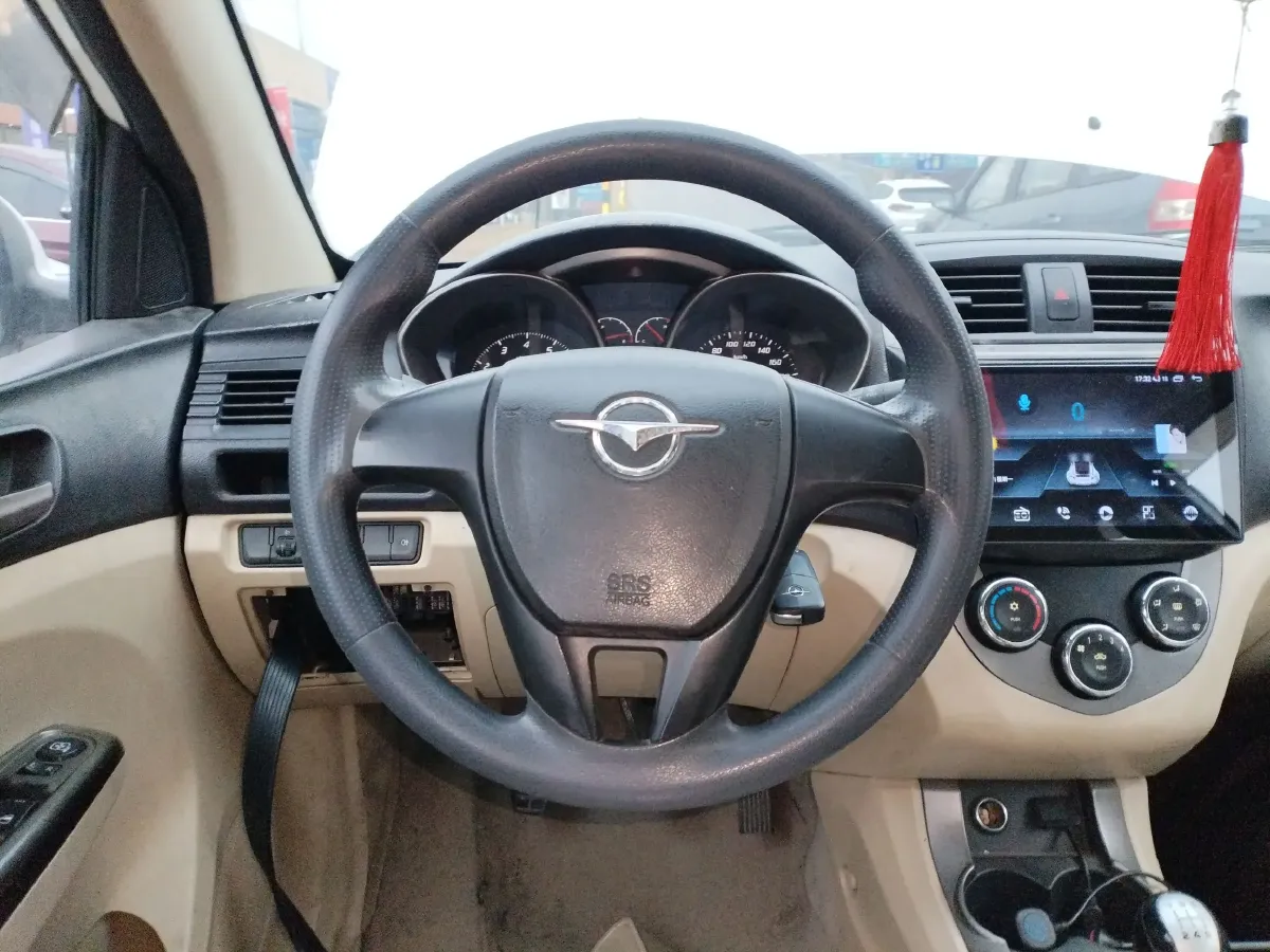 2015 HaiMa M3 1.5L 112HP L4 5MT,autocango,china used car exporter,china ev exporter,chinese used car exporter,chinese used ev exporter