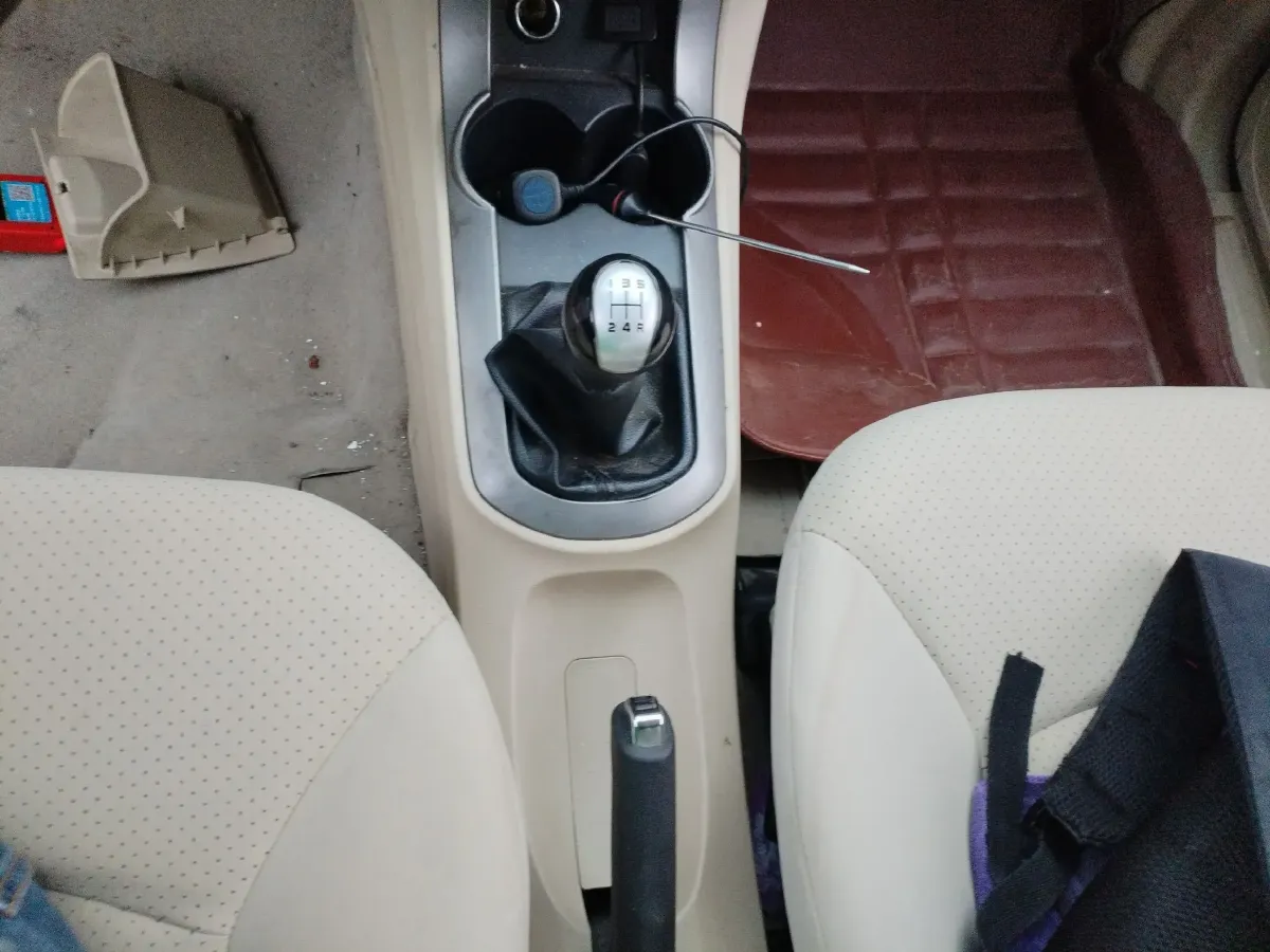 2015 HaiMa M3 1.5L 112HP L4 5MT,autocango,china used car exporter,china ev exporter,chinese used car exporter,chinese used ev exporter