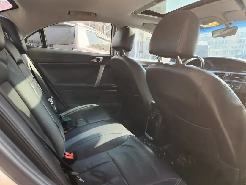 2012 Roewe 550 1.8L 133HP L4 5AT,autocango,china used car exporter,china ev exporter,chinese used car exporter,chinese used ev exporter