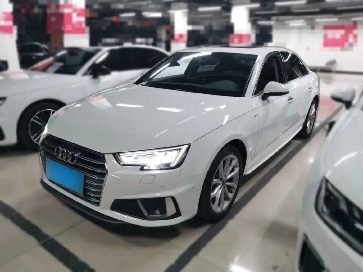 2019 Audi A4L 2.0T 190HP L4 7DCT