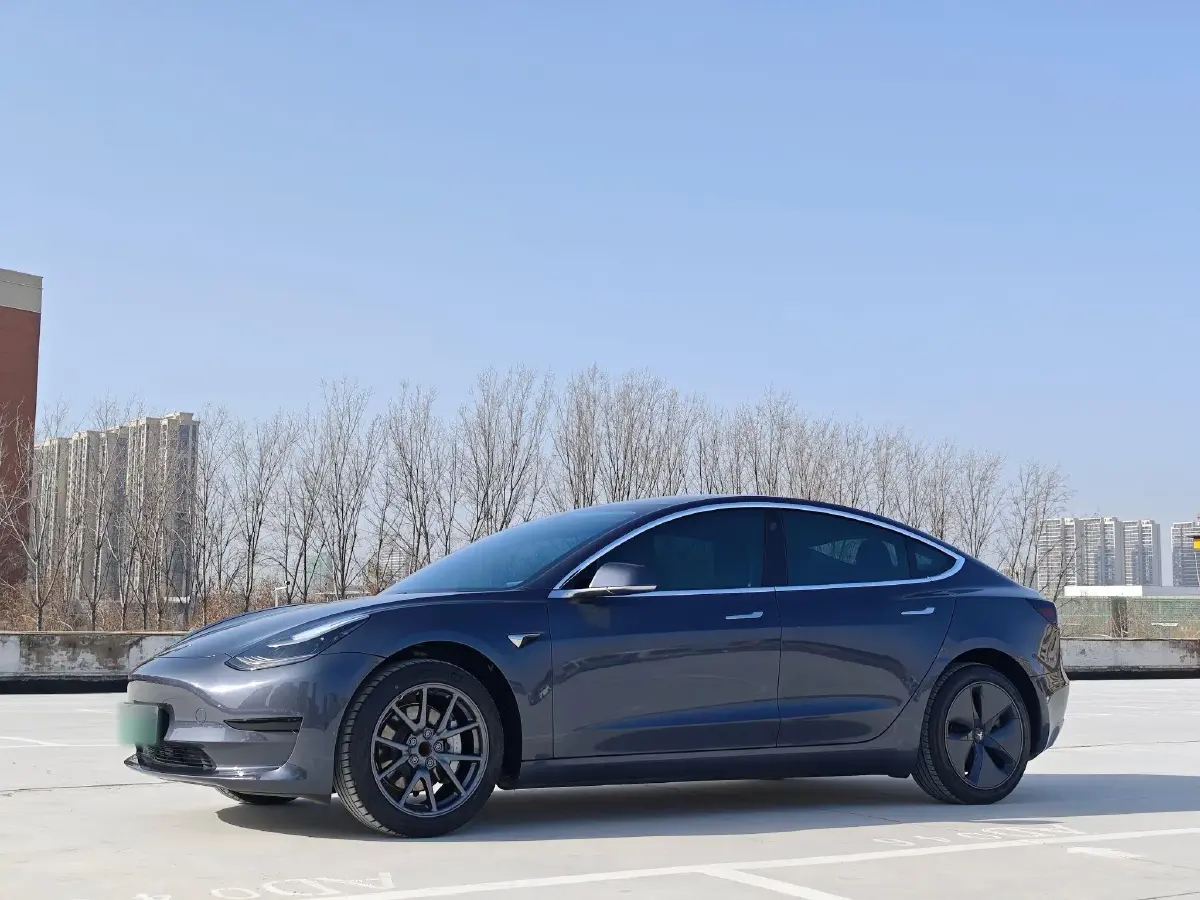 2019 Tesla Model 3 BEV 52KWH