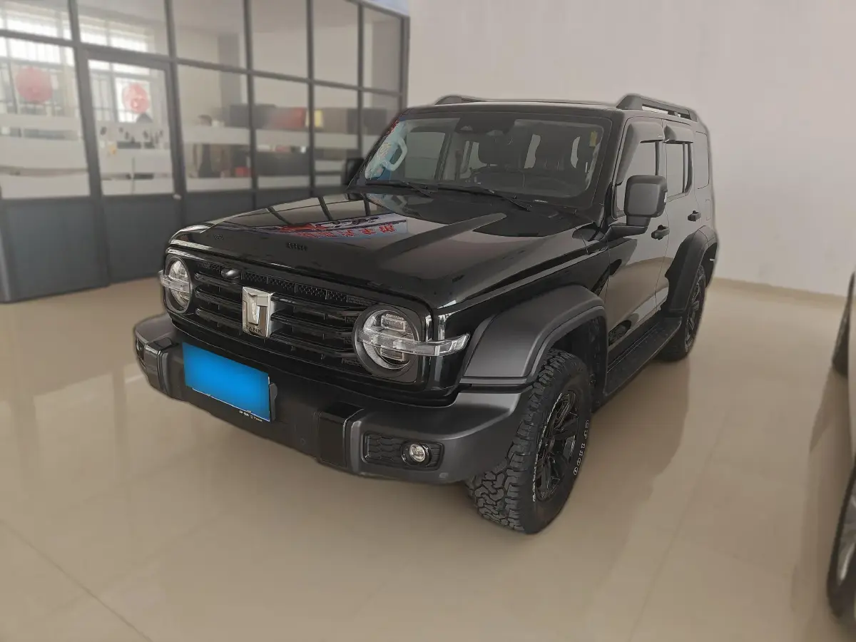 2023 Tank 300 2.0T 227HP L4 8AT