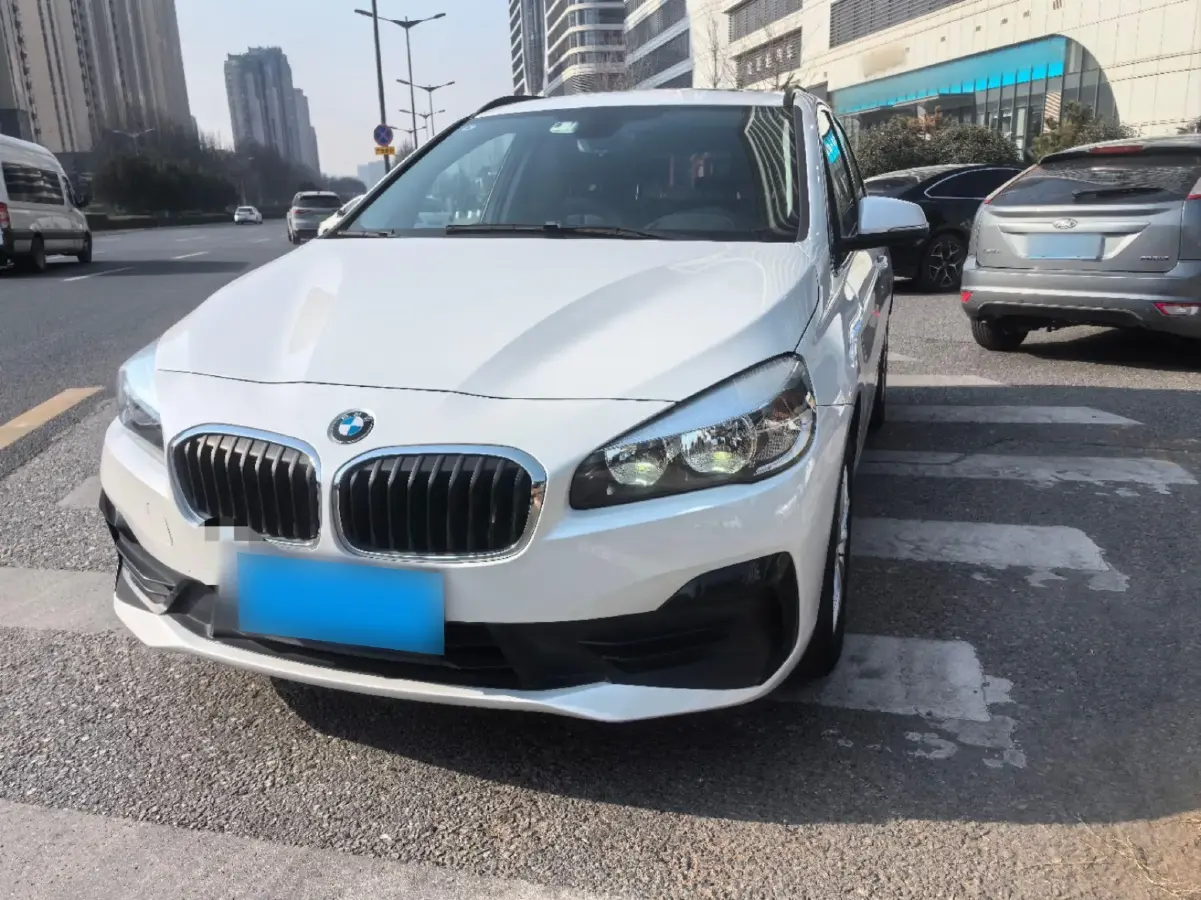 2018 BMW 2 Series Wagon 1.5T 136HP L3 6AT