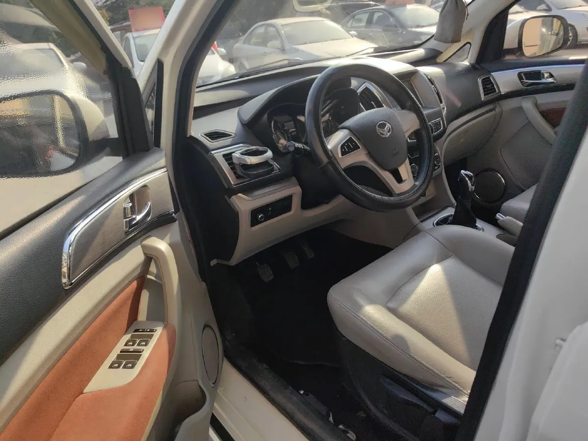 2016 BAIC Hyosow H3 1.5L 114HP L4 5MT,autocango,china used car exporter,china ev exporter,chinese used car exporter,chinese used ev exporter