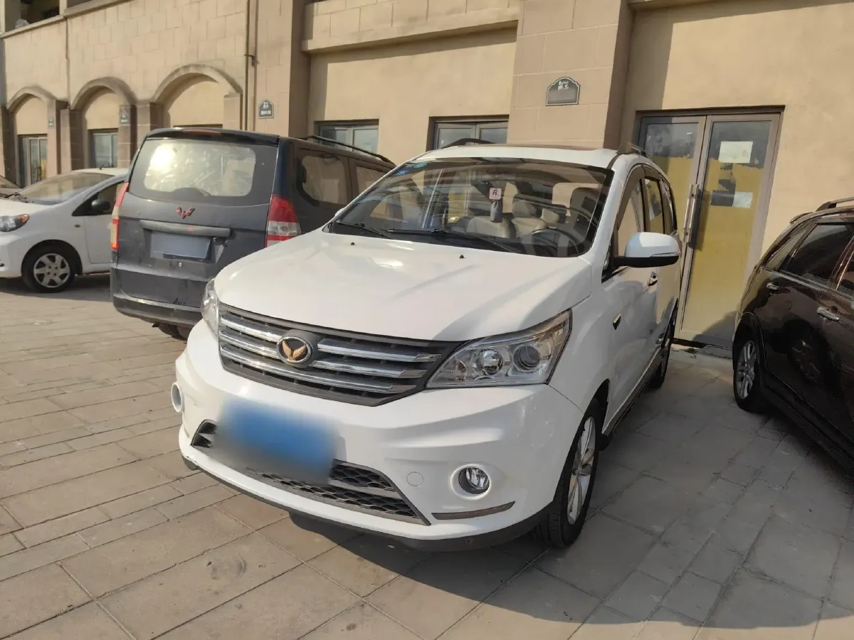 2016 BAIC Hyosow H3 1.5L 114HP L4 5MT,autocango,china used car exporter,china ev exporter,chinese used car exporter,chinese used ev exporter