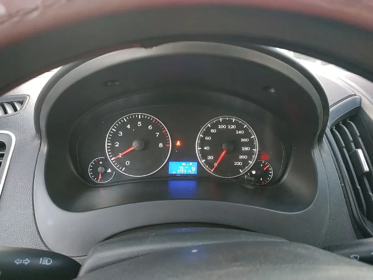 2016 Geely KingKong 1.5L 102HP L4 5MT,autocango,china used car exporter,china ev exporter,chinese used car exporter,chinese used ev exporter