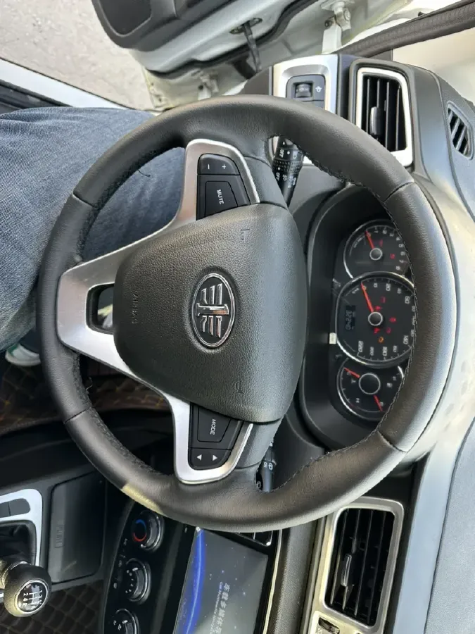 2016 FAW Jumpal D60 1.5L 102HP L4 5MT,autocango,china used car exporter,china ev exporter,chinese used car exporter,chinese used ev exporter