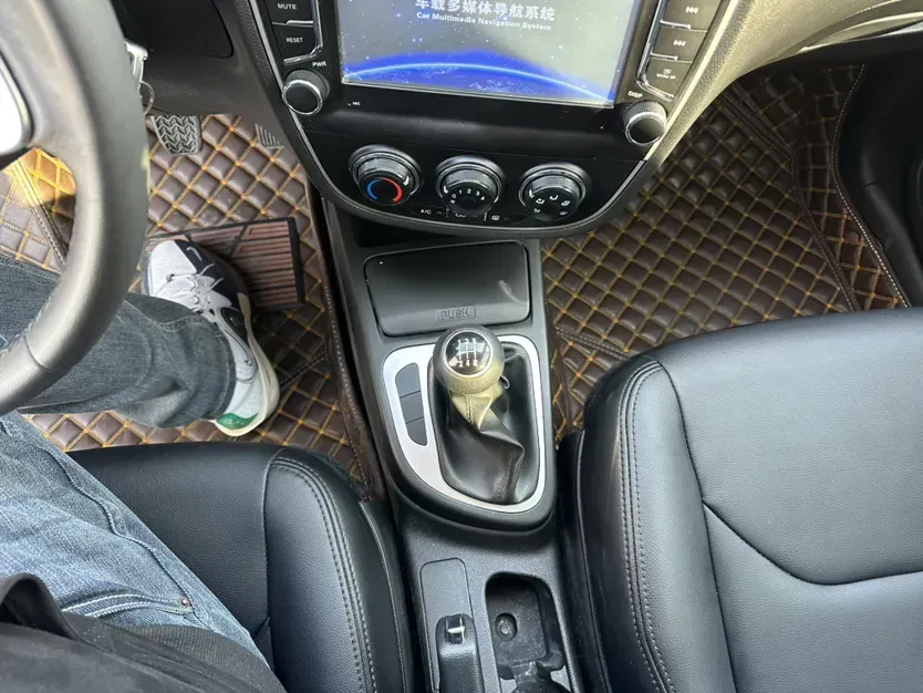 2016 FAW Jumpal D60 1.5L 102HP L4 5MT,autocango,china used car exporter,china ev exporter,chinese used car exporter,chinese used ev exporter