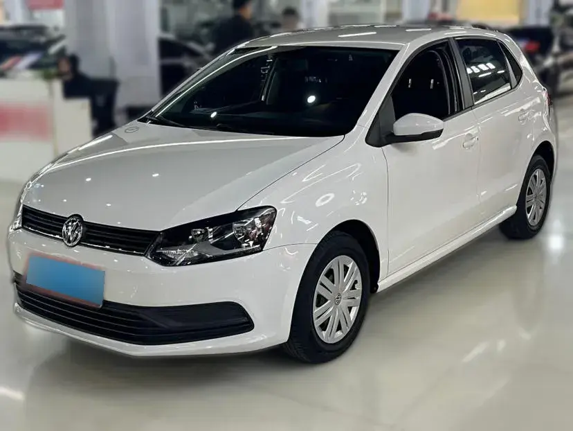 2016 Volkswagen Polo 1.4L 90HP L4 6AT