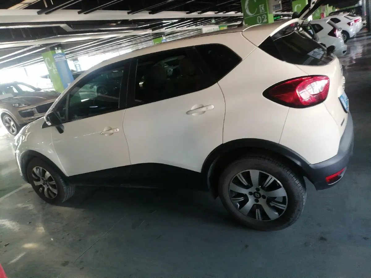 2015 Renault Captur 1.2T 116HP L4 6DCT,autocango,china used car exporter,china ev exporter,chinese used car exporter,chinese used ev exporter