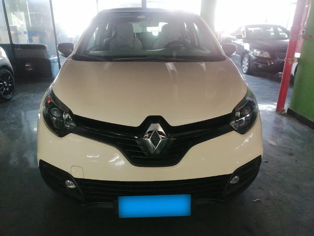 2015 Renault Captur 1.2T 116HP L4 6DCT,autocango,china used car exporter,china ev exporter,chinese used car exporter,chinese used ev exporter