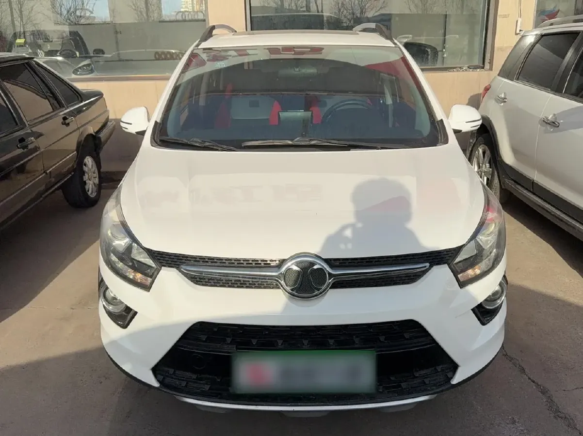 2015 BeiJing Auto Senova X25 1.5L 116HP L4 5MT,autocango,china used car exporter,china ev exporter,chinese used car exporter,chinese used ev exporter