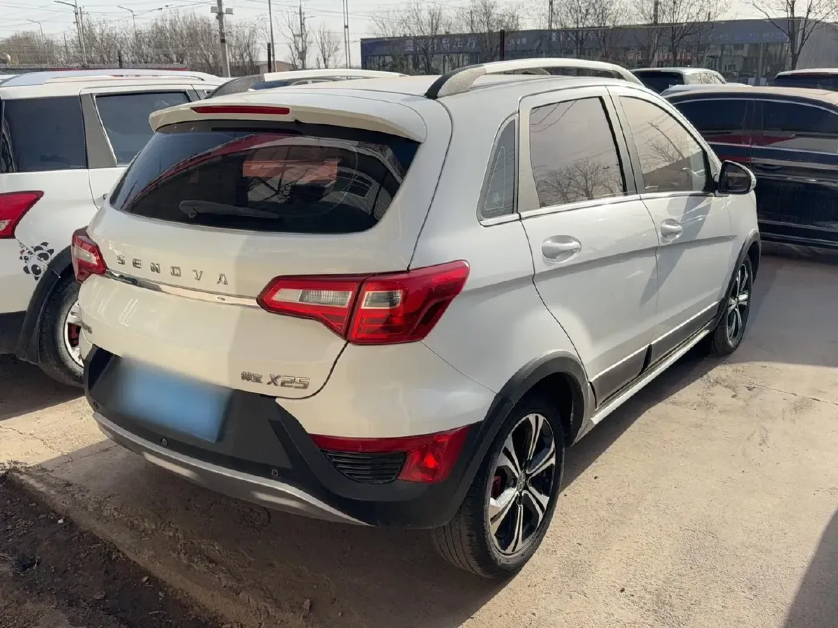 2015 BeiJing Auto Senova X25 1.5L 116HP L4 5MT,autocango,china used car exporter,china ev exporter,chinese used car exporter,chinese used ev exporter
