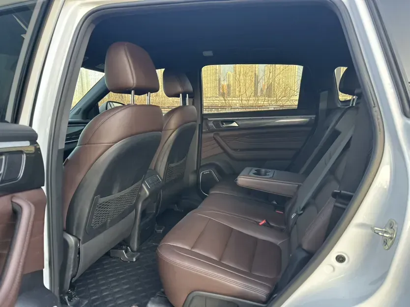 2020 DongFeng Fengon Fengon ix7 2.0T 231HP L4 6AT,autocango,china used car exporter,china ev exporter,chinese used car exporter,chinese used ev exporter