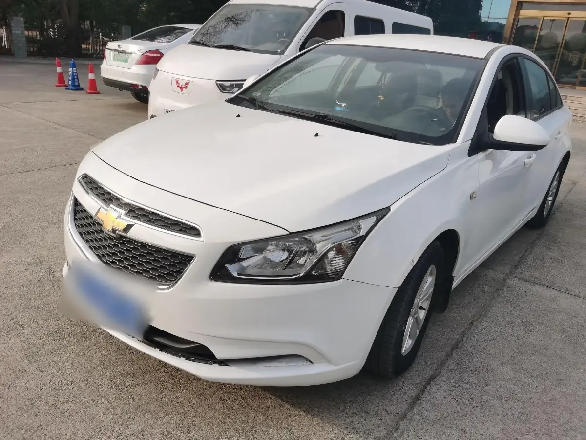2015 Chevrolet Cruze 1.5L 113HP L4 5MT