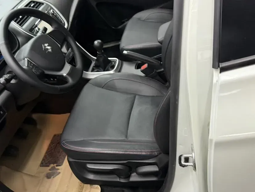 2014 Suzuki S-cross 1.6L 122HP L4 5MT,autocango,china used car exporter,china ev exporter,chinese used car exporter,chinese used ev exporter