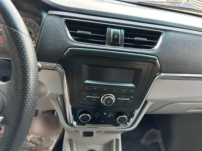 2016 JinBei New Sea Lion X30L 1.5L 109HP L4 5MT,autocango,china used car exporter,china ev exporter,chinese used car exporter,chinese used ev exporter