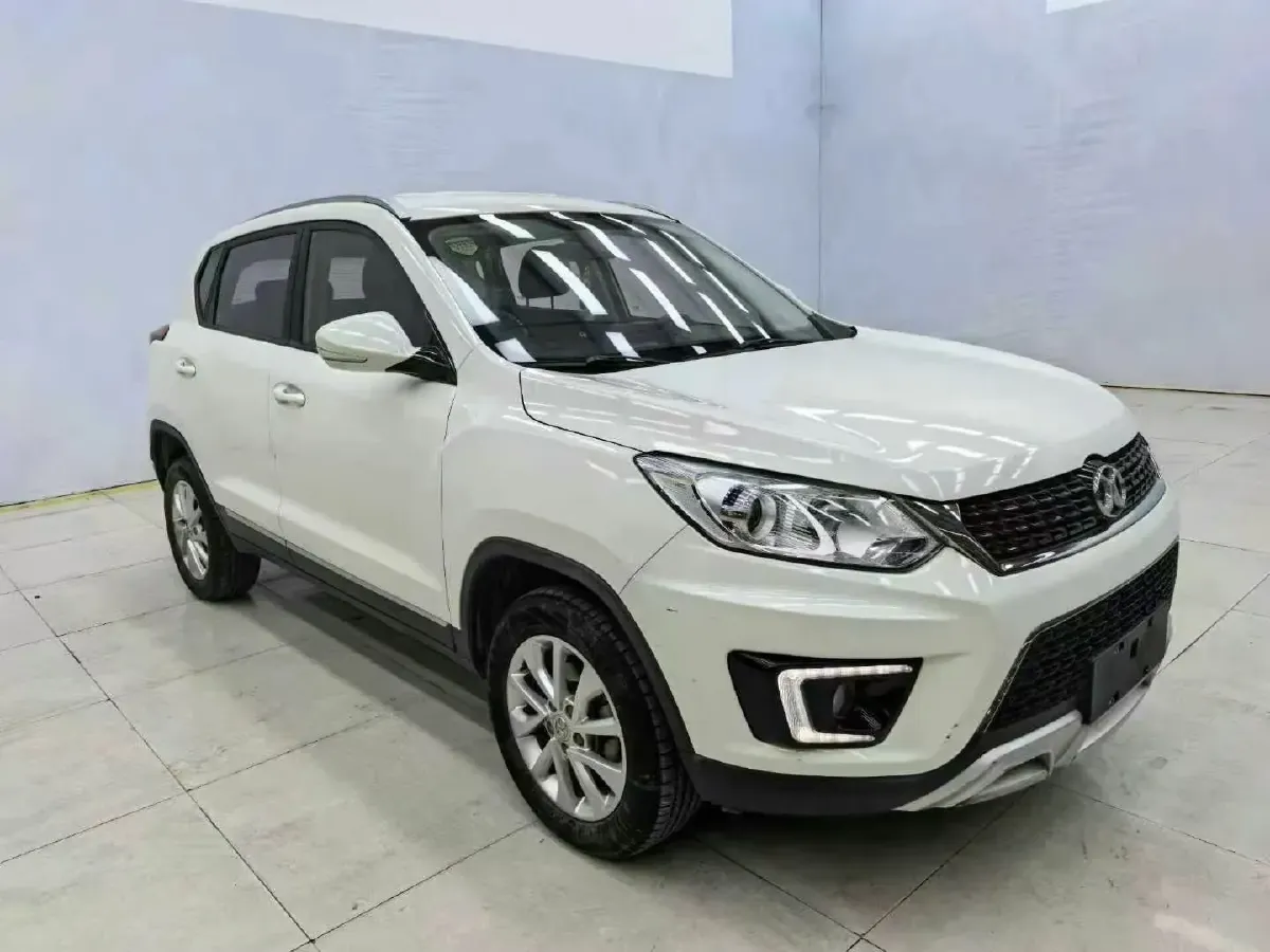2016 BeiJing Auto Senova X35 1.5L 116HP L4 4AT,autocango,china used car exporter,china ev exporter,chinese used car exporter,chinese used ev exporter
