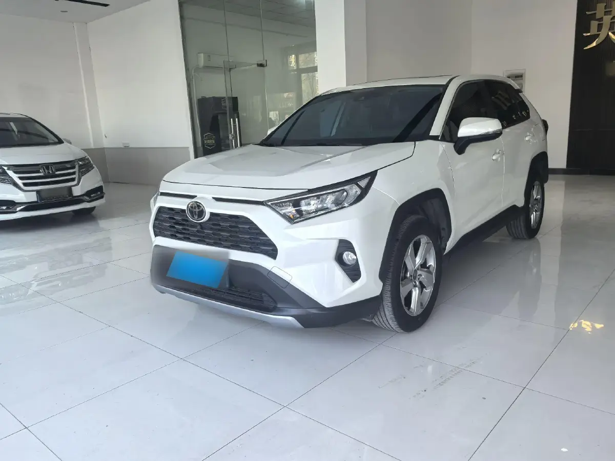 2020 Toyota RAV4 2.0L 171HP L4 CVT