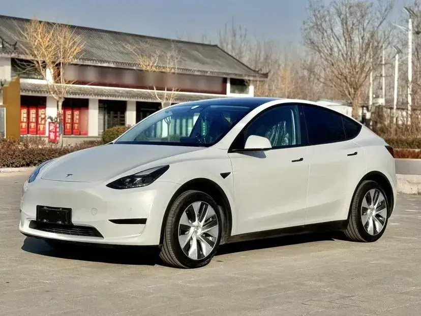 2022 Tesla Model Y BEV 60KWH