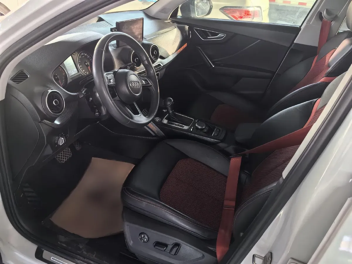 2021 Audi Q2L 1.4T 150HP L4 7DCT,autocango,china used car exporter,china ev exporter,chinese used car exporter,chinese used ev exporter