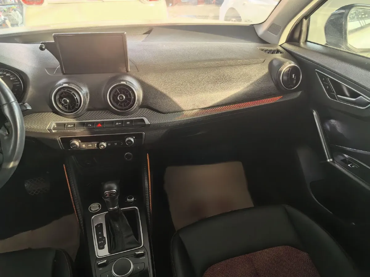 2021 Audi Q2L 1.4T 150HP L4 7DCT,autocango,china used car exporter,china ev exporter,chinese used car exporter,chinese used ev exporter