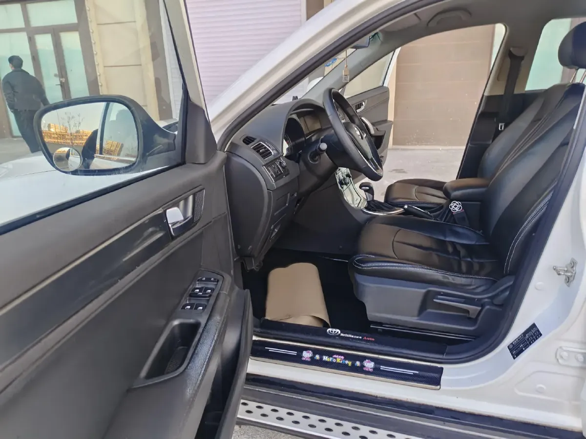 2014 Brilliance Auto V5 1.6L 118HP L4 5AT,autocango,china used car exporter,china ev exporter,chinese used car exporter,chinese used ev exporter