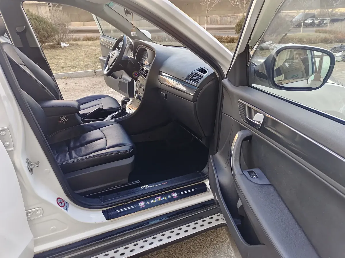 2014 Brilliance Auto V5 1.6L 118HP L4 5AT,autocango,china used car exporter,china ev exporter,chinese used car exporter,chinese used ev exporter