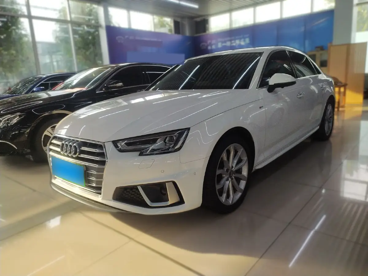 2019 Audi A4L 2.0T 190HP L4 7DCT