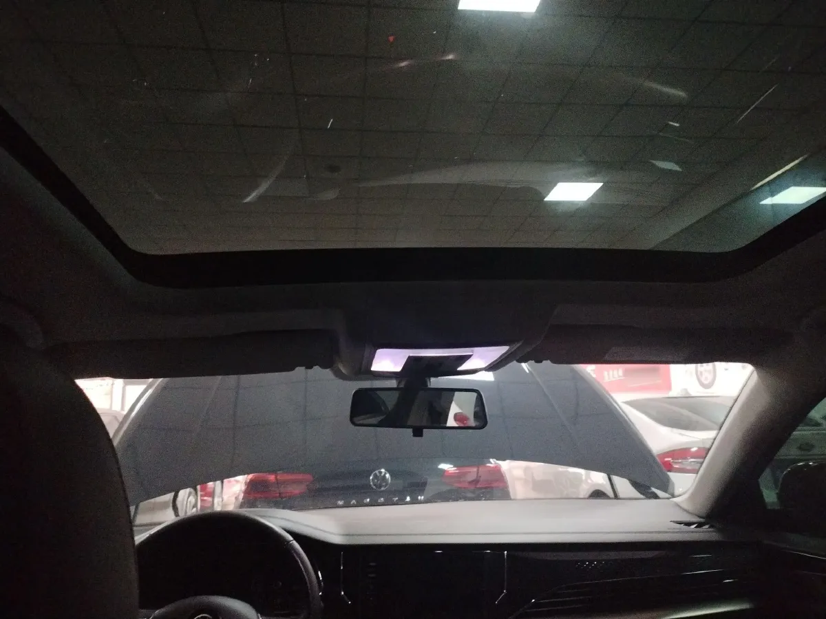 2020 Volkswagen Passat 2.0T 186HP L4 7DCT,autocango,china used car exporter,china ev exporter,chinese used car exporter,chinese used ev exporter