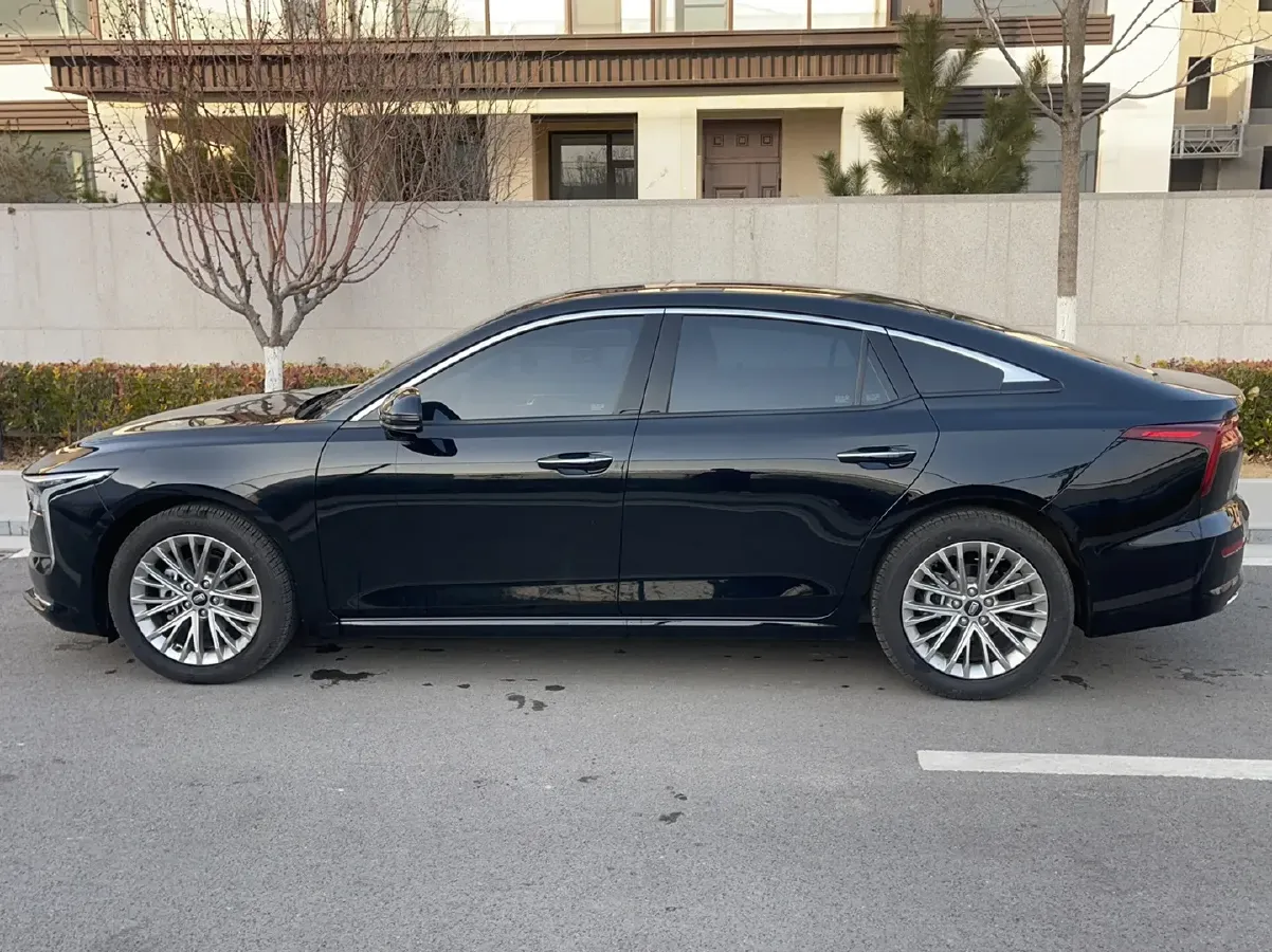 2022 Bestune B70 1.5T 169HP L4 7DCT,autocango,china used car exporter,china ev exporter,chinese used car exporter,chinese used ev exporter