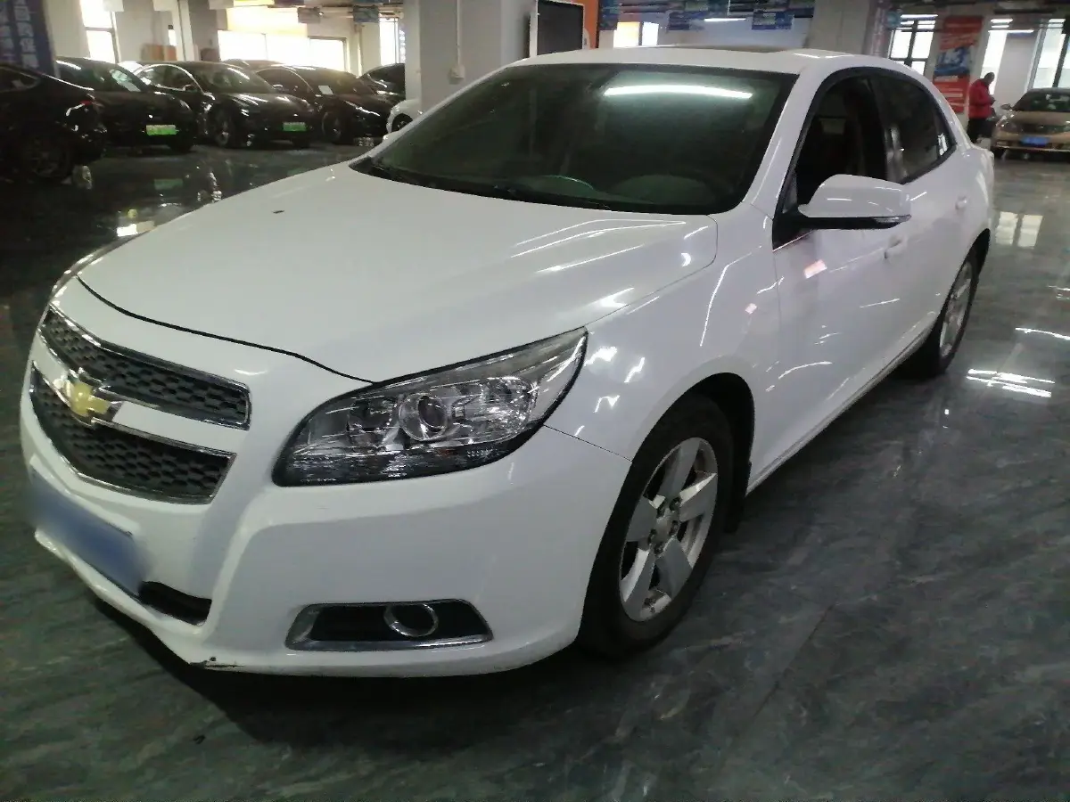 2014 Chevrolet Malibu 2.0L 154HP L4 6AT