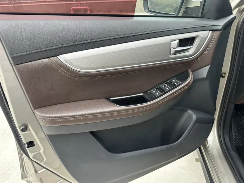 2017 DongFeng Forthing Joyear X5 1.5T 150HP L4 CVT,autocango,china used car exporter,china ev exporter,chinese used car exporter,chinese used ev exporter