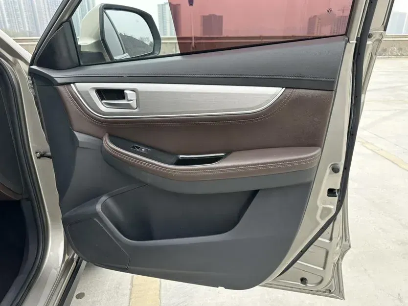 2017 DongFeng Forthing Joyear X5 1.5T 150HP L4 CVT,autocango,china used car exporter,china ev exporter,chinese used car exporter,chinese used ev exporter