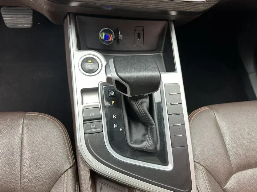 2017 DongFeng Forthing Joyear X5 1.5T 150HP L4 CVT,autocango,china used car exporter,china ev exporter,chinese used car exporter,chinese used ev exporter