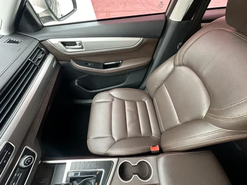 2017 DongFeng Forthing Joyear X5 1.5T 150HP L4 CVT,autocango,china used car exporter,china ev exporter,chinese used car exporter,chinese used ev exporter