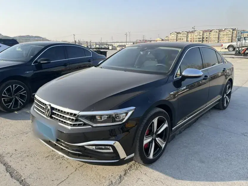 2023 Volkswagen Magotan 2.0T 186HP L4 7DCT