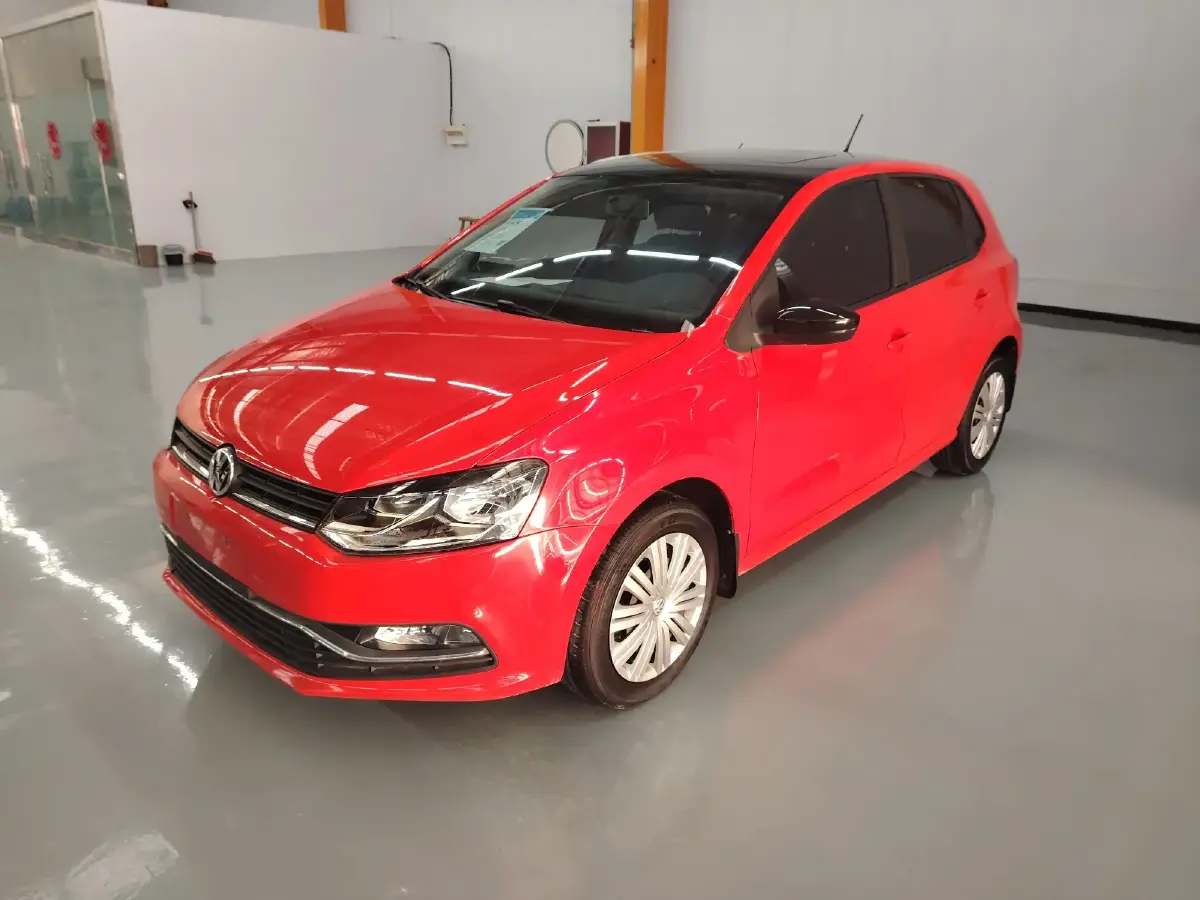 2016 Volkswagen Polo 1.6L 110HP L4 6AT