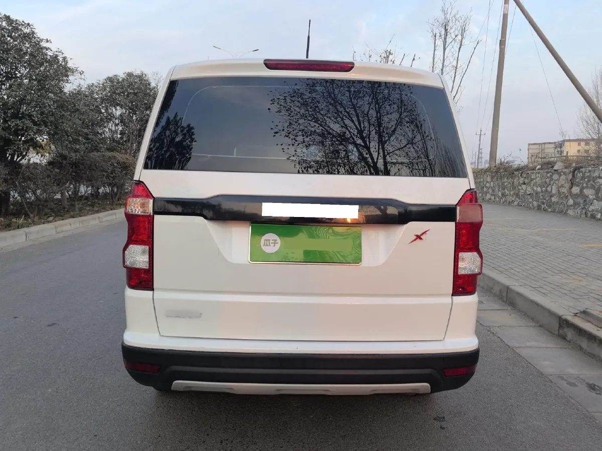 2020 ChangAn Oshan X70A 1.5L 107HP L4 5MT,autocango,china used car exporter,china ev exporter,chinese used car exporter,chinese used ev exporter