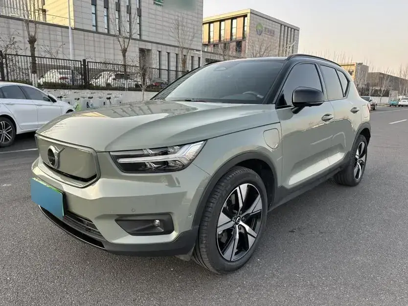 2022 Volvo XC40 BEV 69KWH