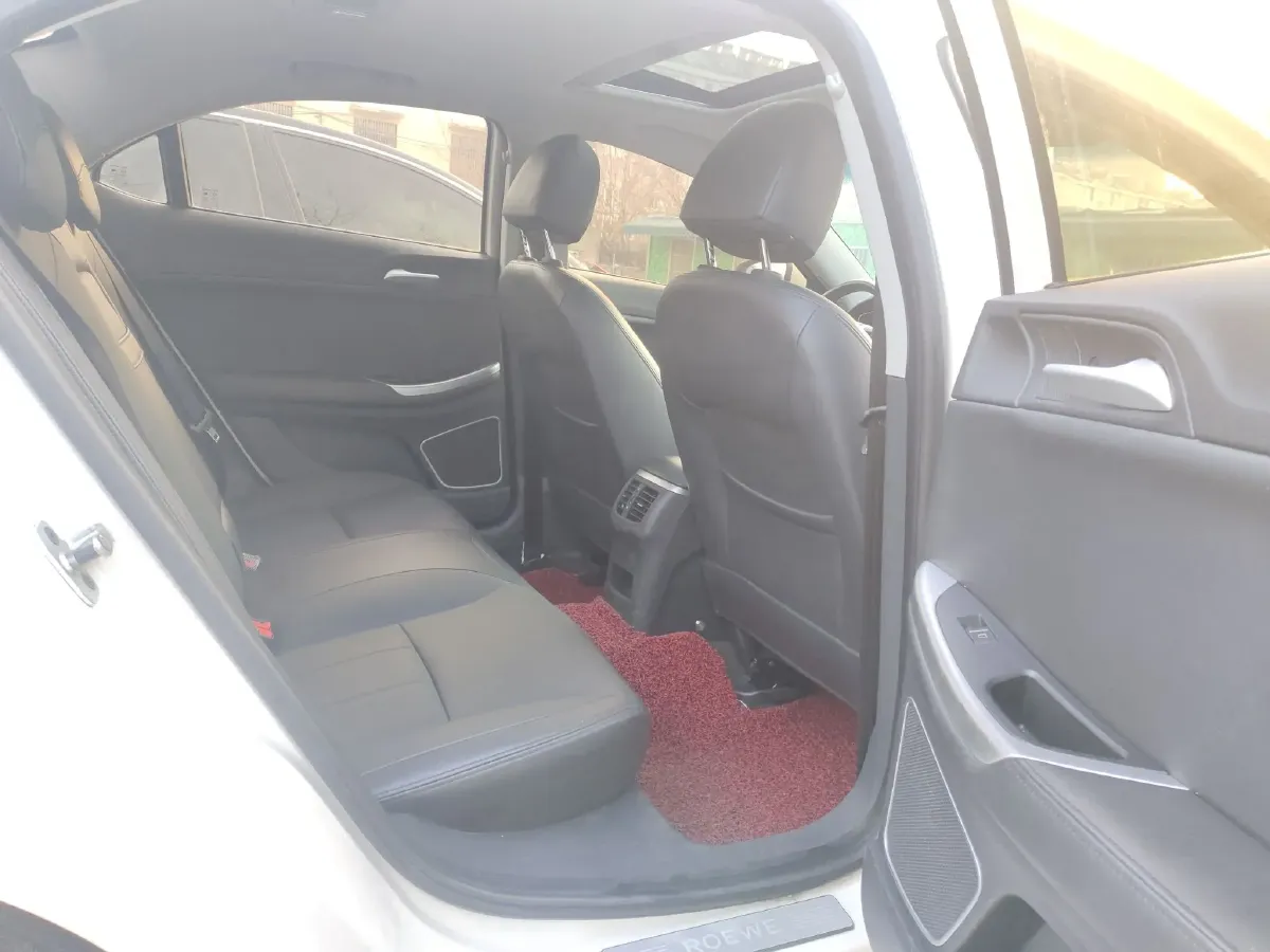 2014 Roewe 550 1.8L 133HP L4 6DCT,autocango,china used car exporter,china ev exporter,chinese used car exporter,chinese used ev exporter