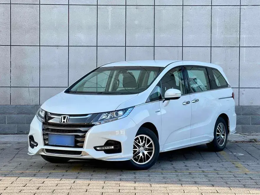 2021 Honda Odyssey 2.0L 146HP L4 E-CVT Hybrid