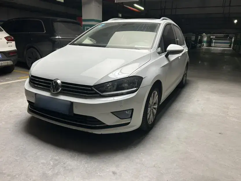 2016 Volkswagen Golf Sportsvan 1.4T 131HP L4 7DCT