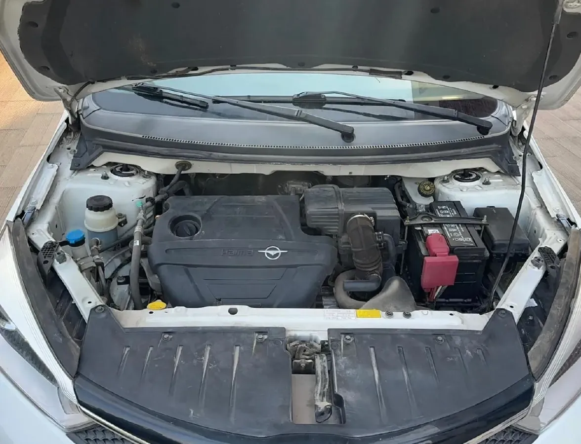 2016 HaiMa M3 1.5L 112HP L4 5MT,autocango,china used car exporter,china ev exporter,chinese used car exporter,chinese used ev exporter