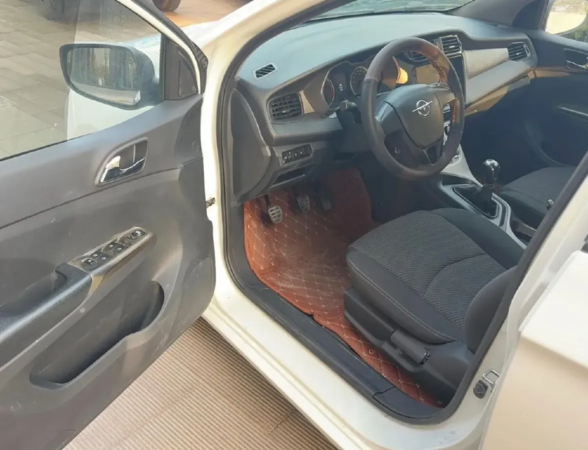 2016 HaiMa M3 1.5L 112HP L4 5MT,autocango,china used car exporter,china ev exporter,chinese used car exporter,chinese used ev exporter